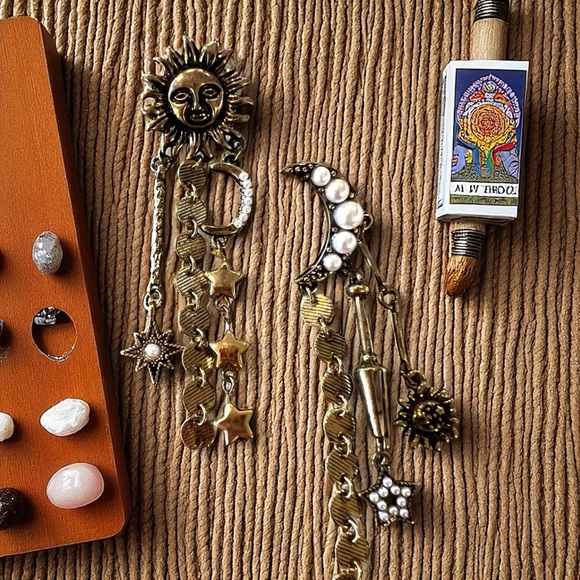 Boho Celestial Charm Earrings - Bronze and Faux Pearls Bohemian Boho Celestial - Picture 3 of 17